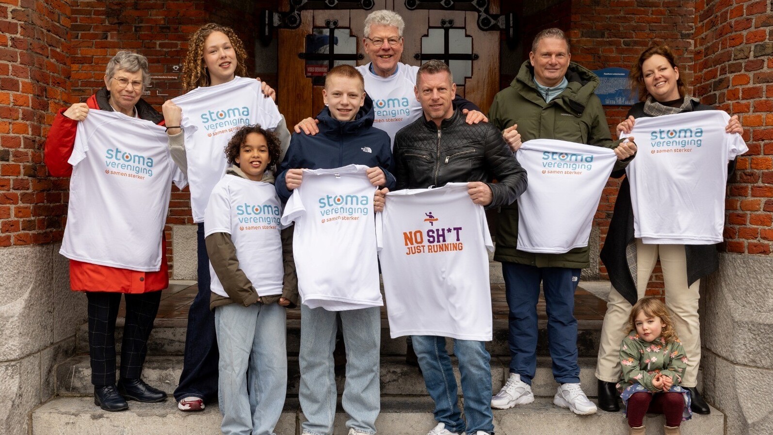 Koekenbakkers helpen Hans Meijboom bij goed doel tijdens CPC Loop