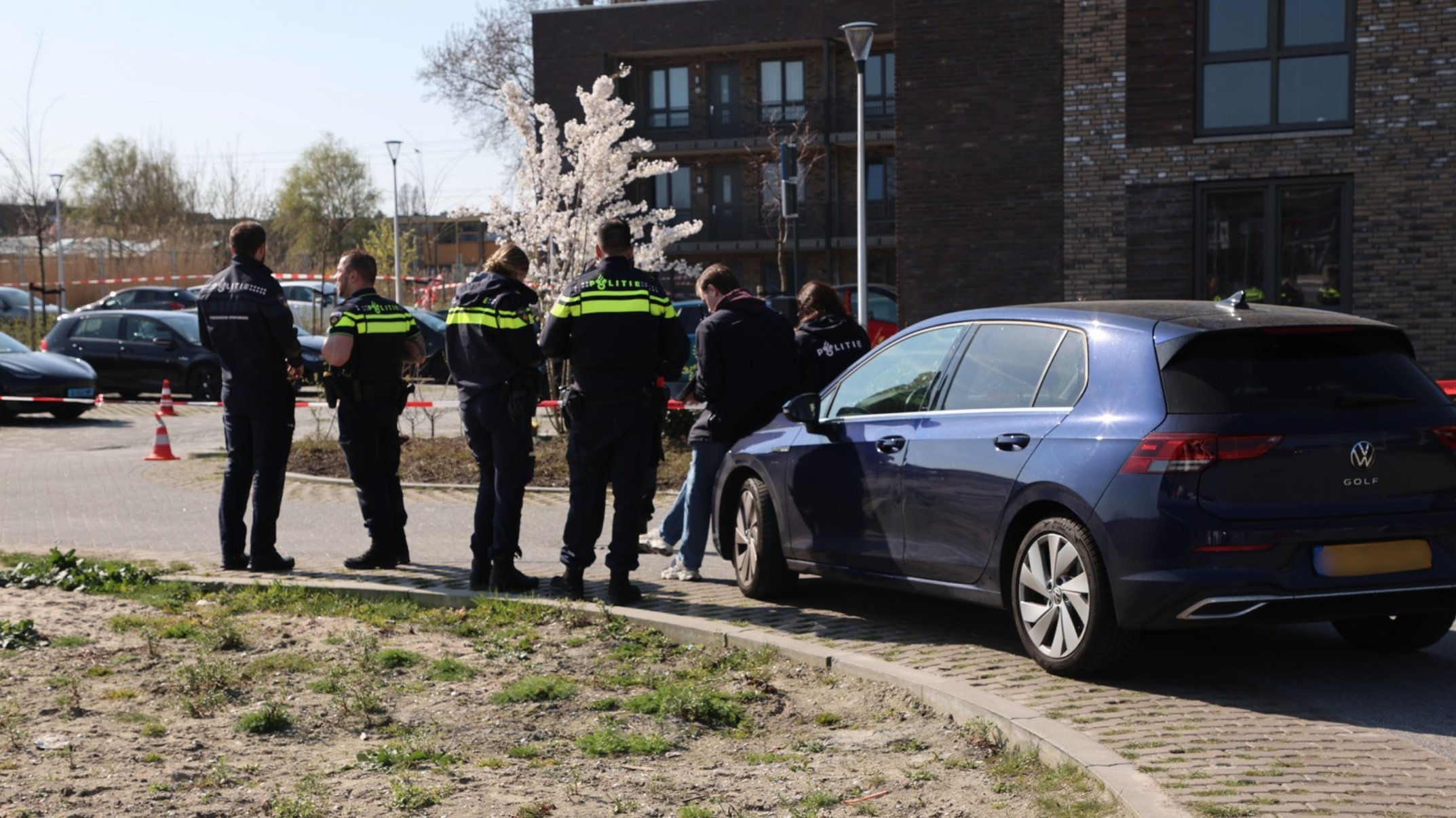 Schietincident op Beltmolen in Pijnacker leidt tot kogelgaten in geparkeerde auto