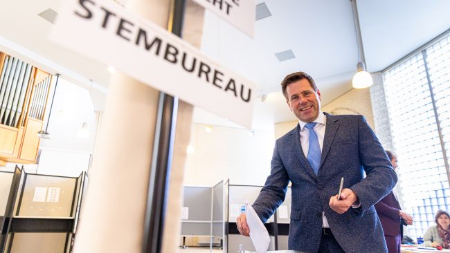 Burgemeester stemt voor gemeenteraadsverkiezingen Pijnacker-Nootdorp