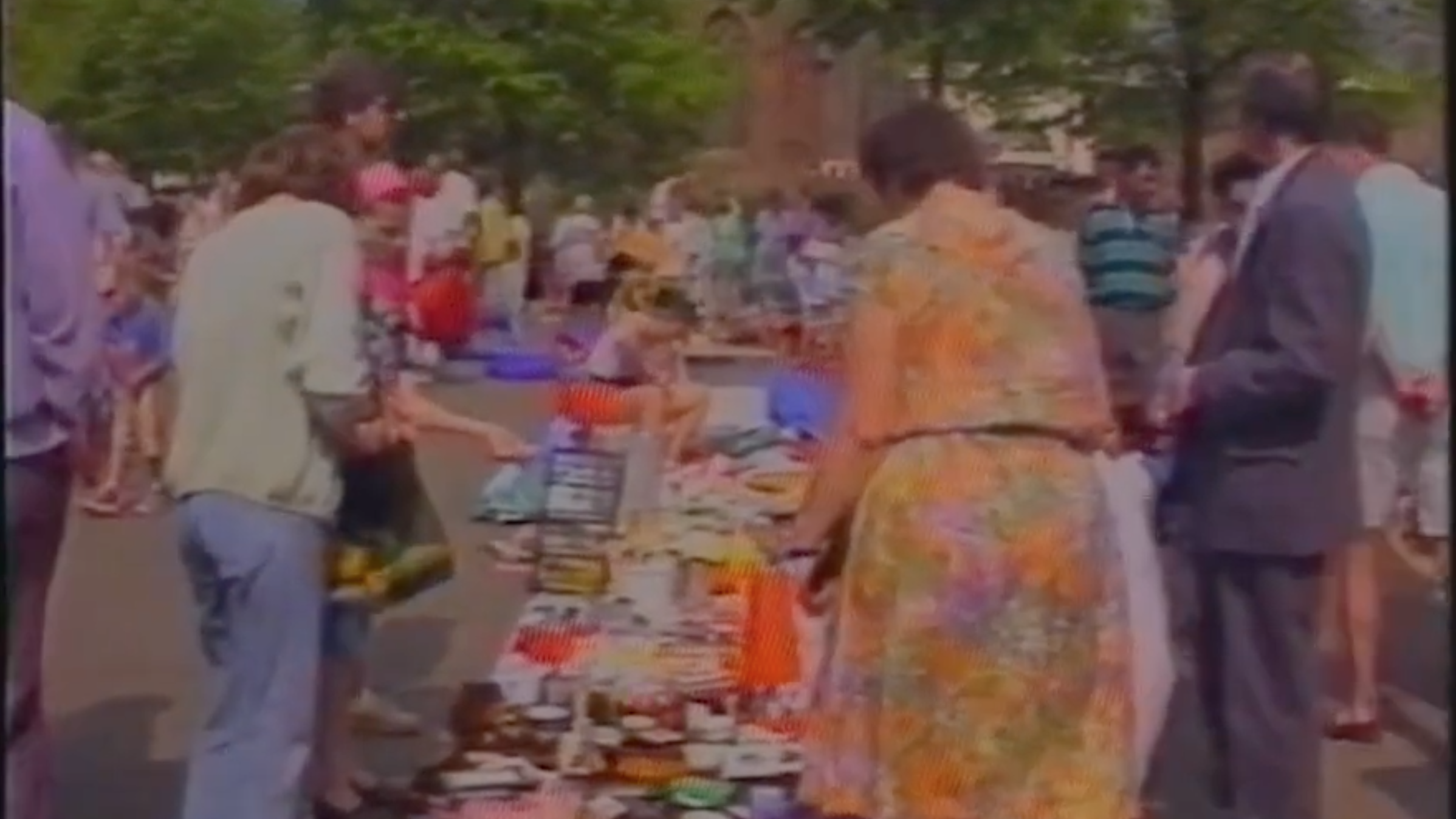 [VIDEO] Koninginnedag 1993 in Rijswijk met Marco Borsato