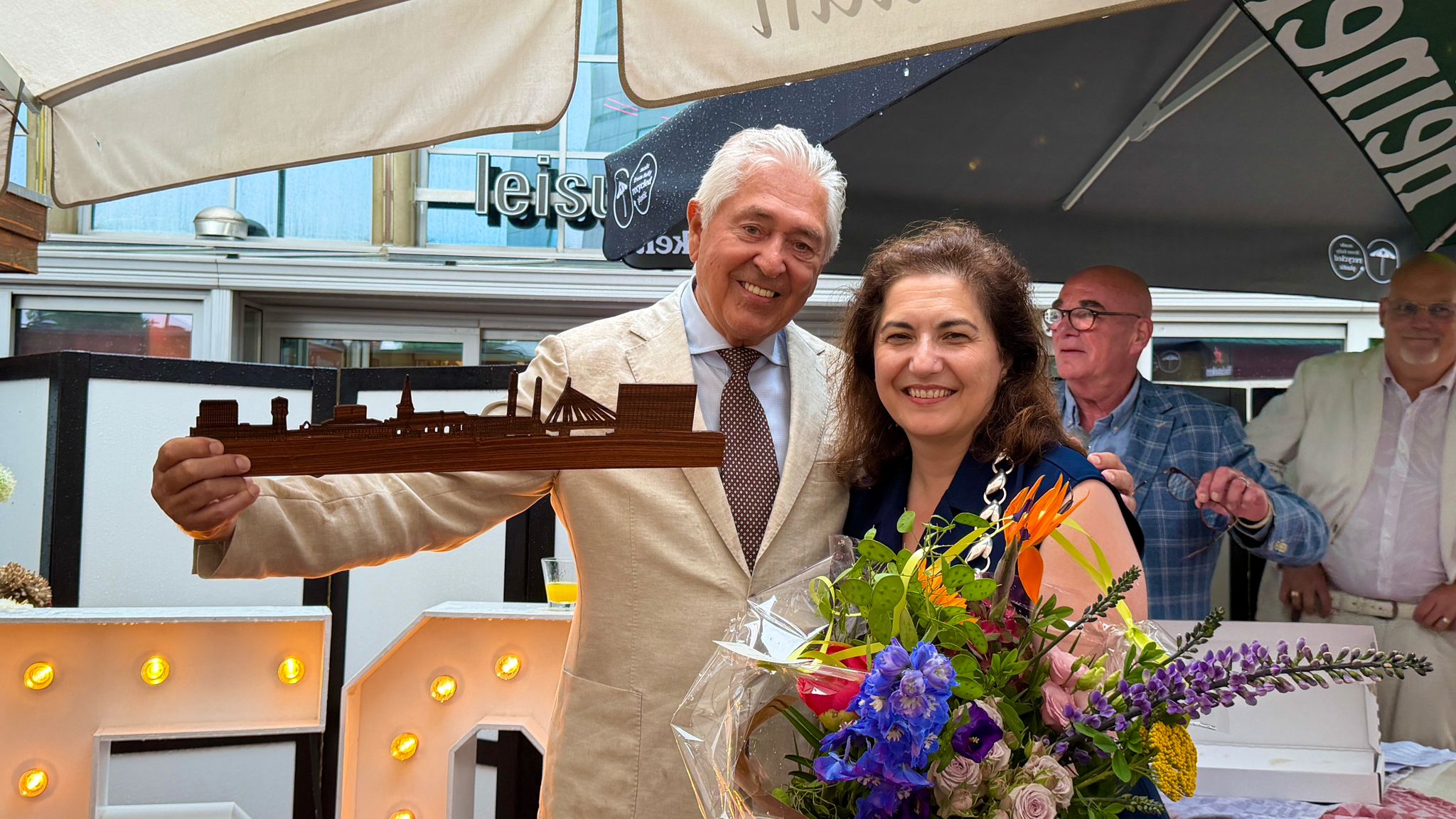 50 jaar Halve Maan gevierd met groot feest en donatie voor Don Bosco