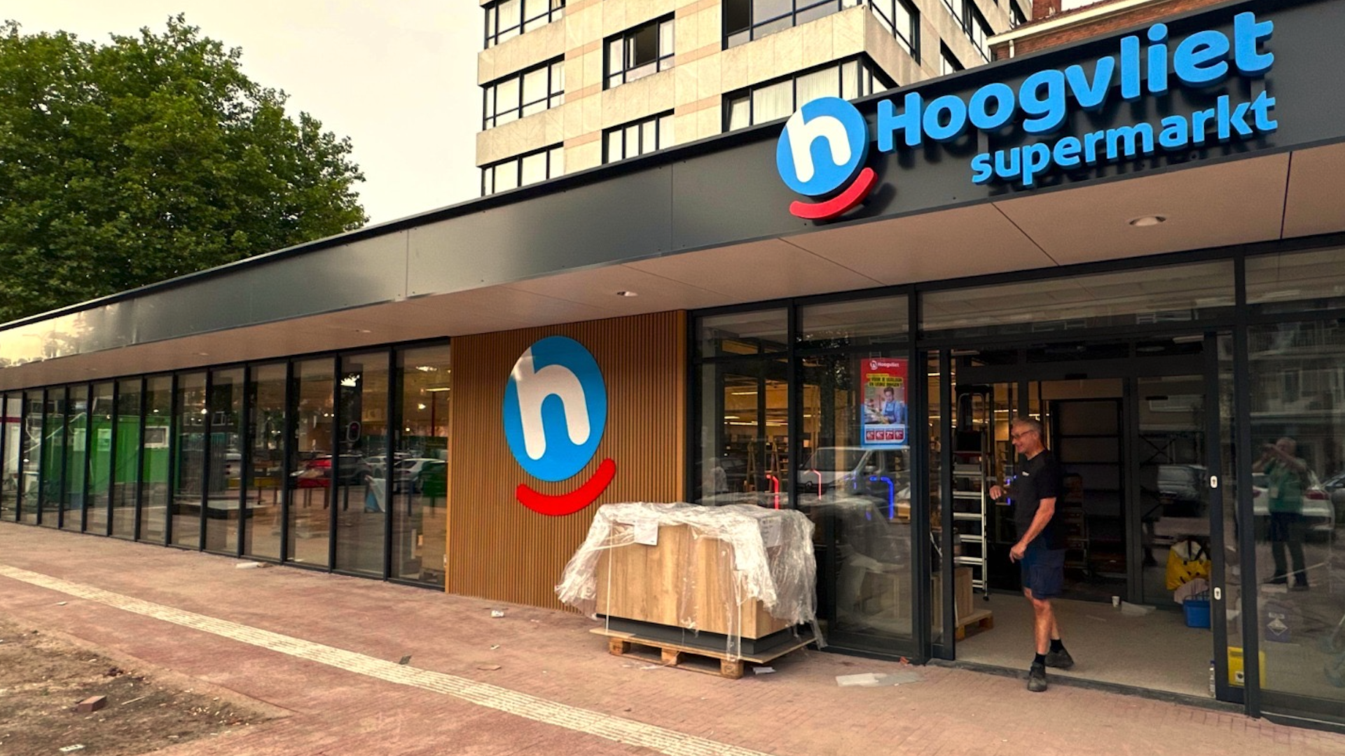 Heropening Hoogvliet Ravesteijnplein op donderdag 2 juli