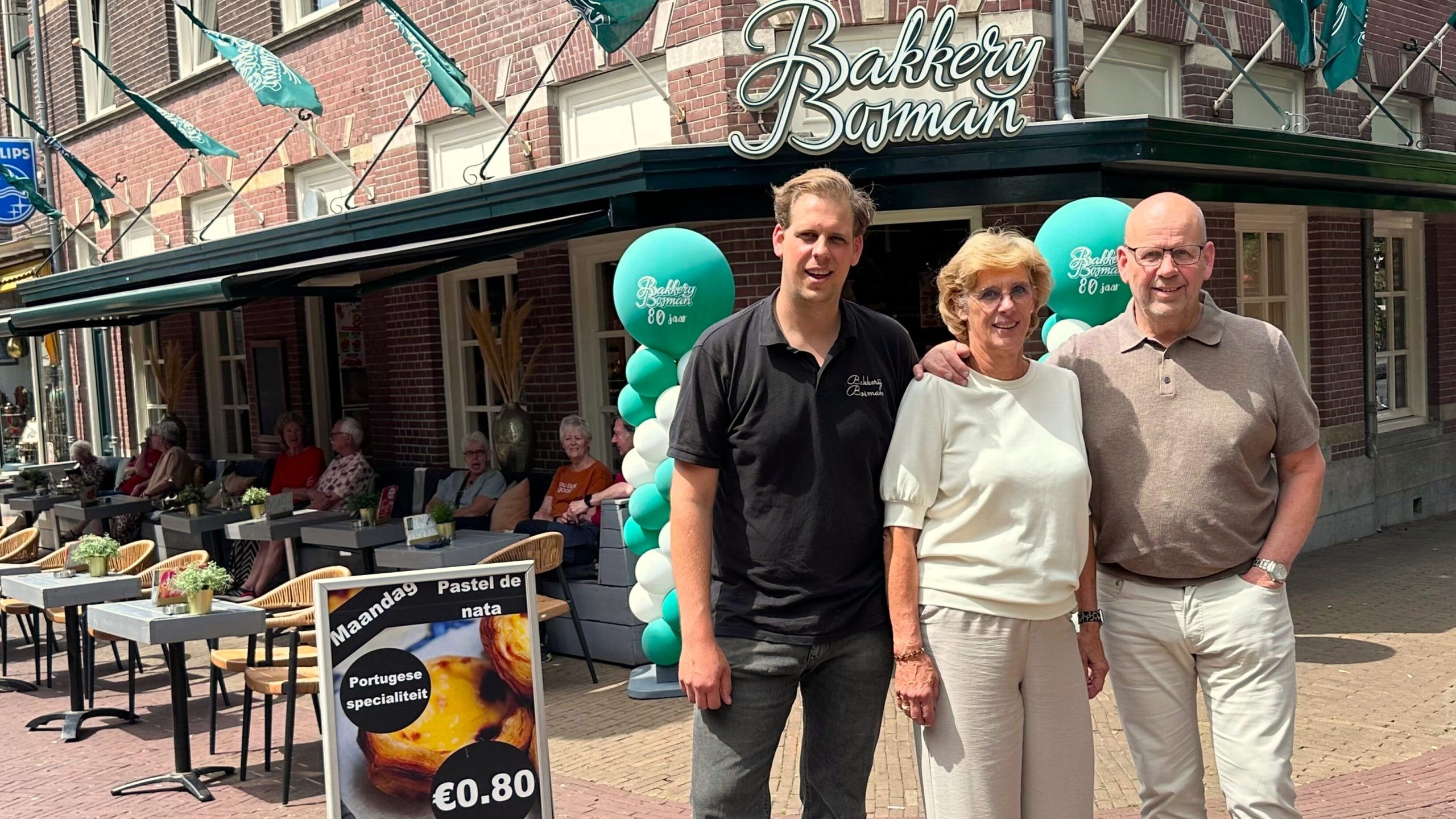 [VIDEO] Bakkerij Bosman viert 80-jarig jubileum in Herenstraat