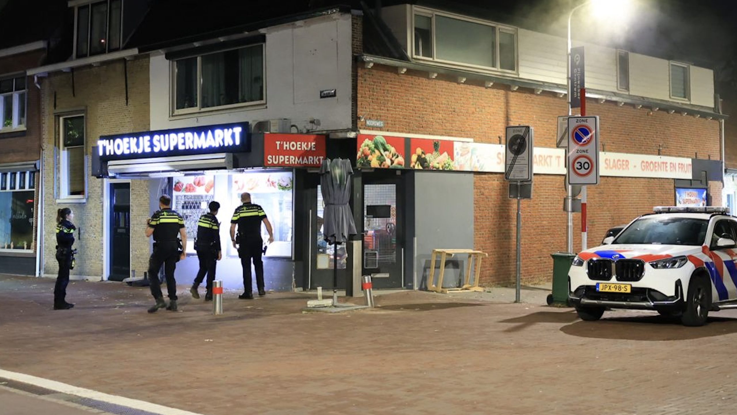 Inbrekers slaan toe bij buurtsupermarkt t’ Hoekje in Pijnacker