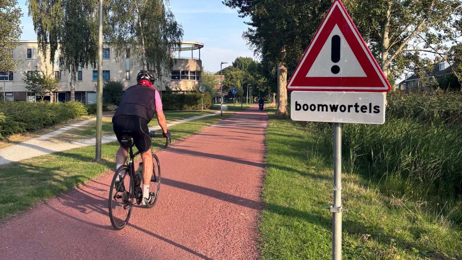 Boomwortels aangepakt op fietspad ’t Vaantje in Nootdorp