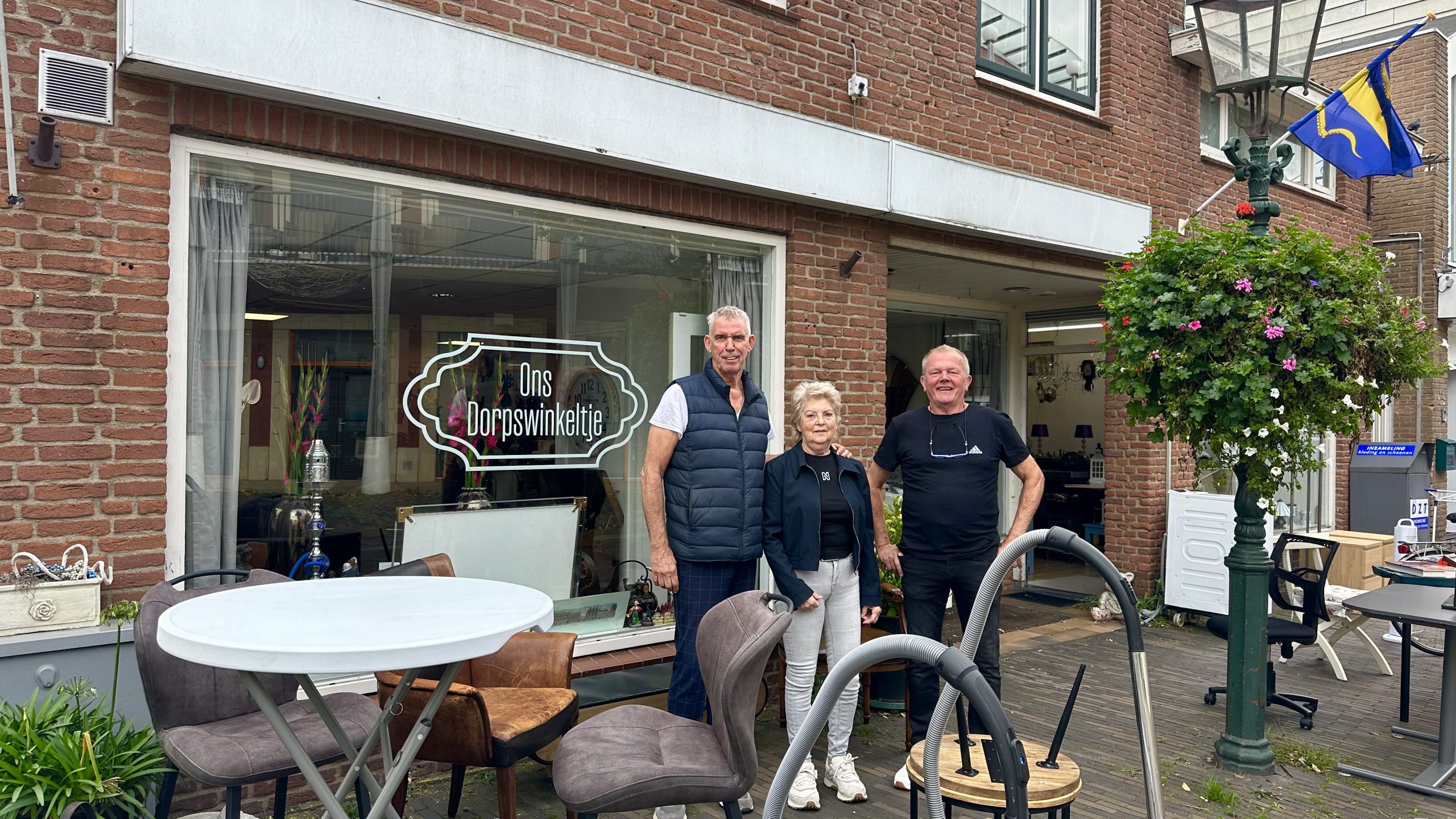 [VIDEO] Antieke parels en een bakkie koffie: welkom bij Ons Dorpswinkeltje