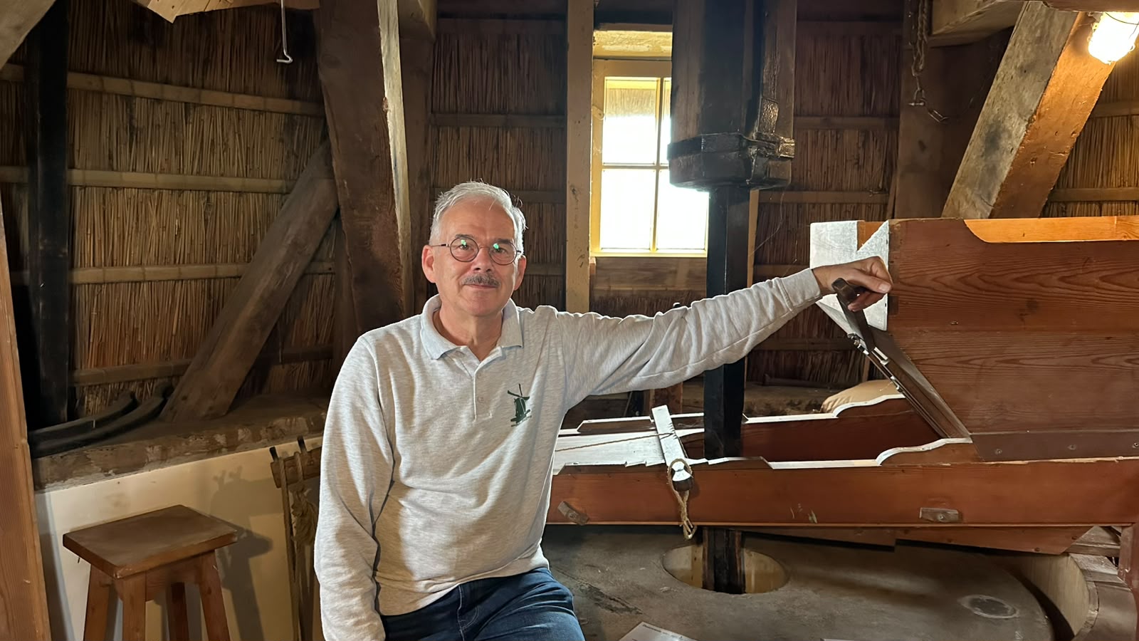 [VIDEO] Molenaar Cock houdt Windlust draaiende